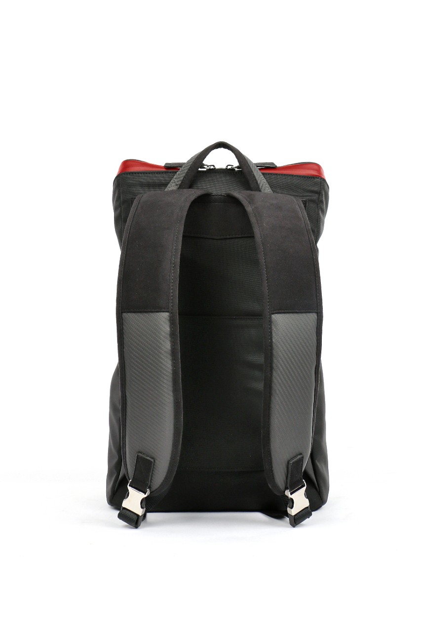 Volare in stile Mv Agusta 